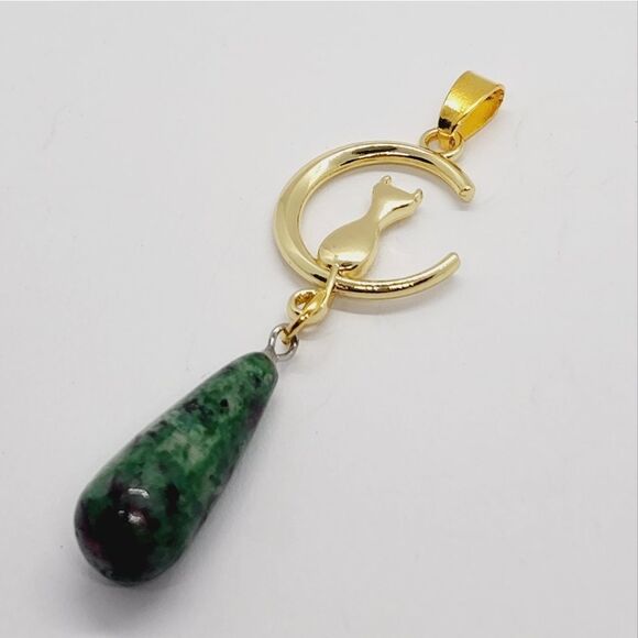 Ruby Zoisite Stone Teardrop Tibetan Gold Cat Pendant 2.5" - Picture 4 of 4